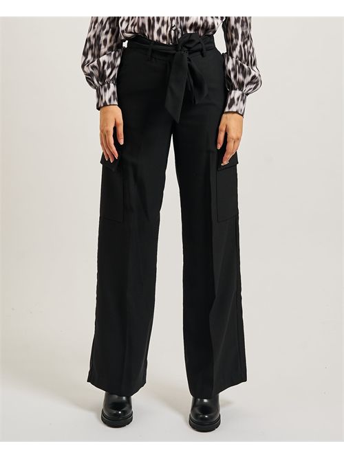Pantalon cargo femme Silvian Heach avec ceinture nouée SILVIAN HEACH | GPA25533PABLACK